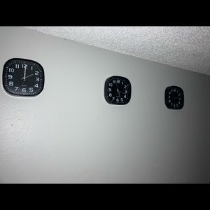 Set of 3 clocks